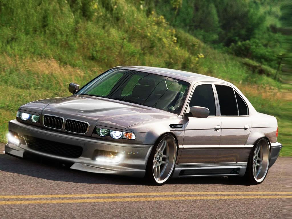 Bmw740.jpg