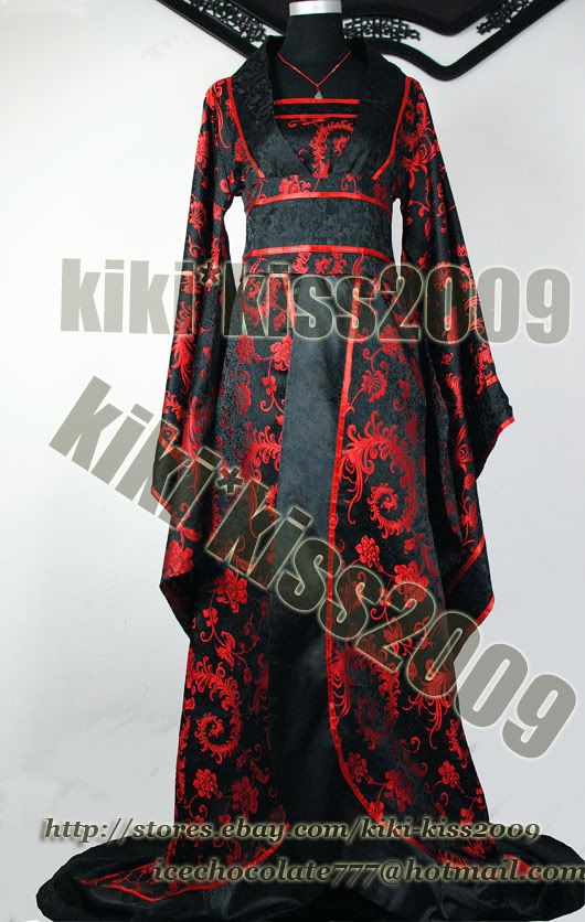 black and red hanfu