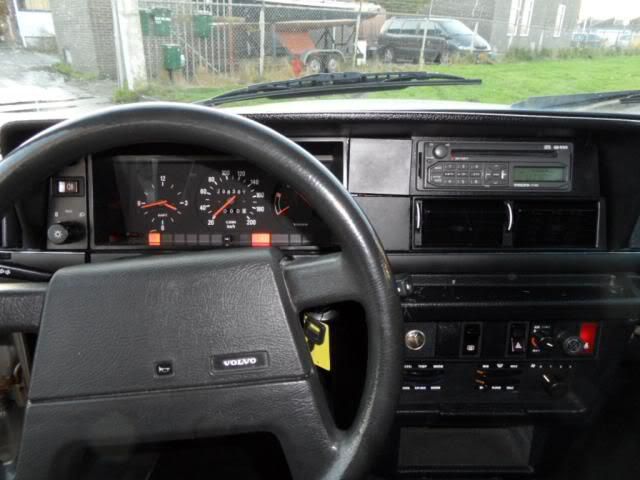 [Afbeelding: volvo-240-23i-polar-2480707-8.jpg]